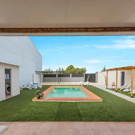 Holiday home Lola - Lantejuela